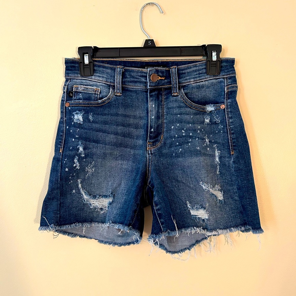 Judy Blue Bleach Splash Shorts